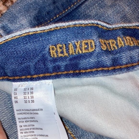 Mens American Eagle Distressed Jeans - Picture 2 of 6